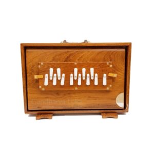 Alternative view of Shanti Shruti Box